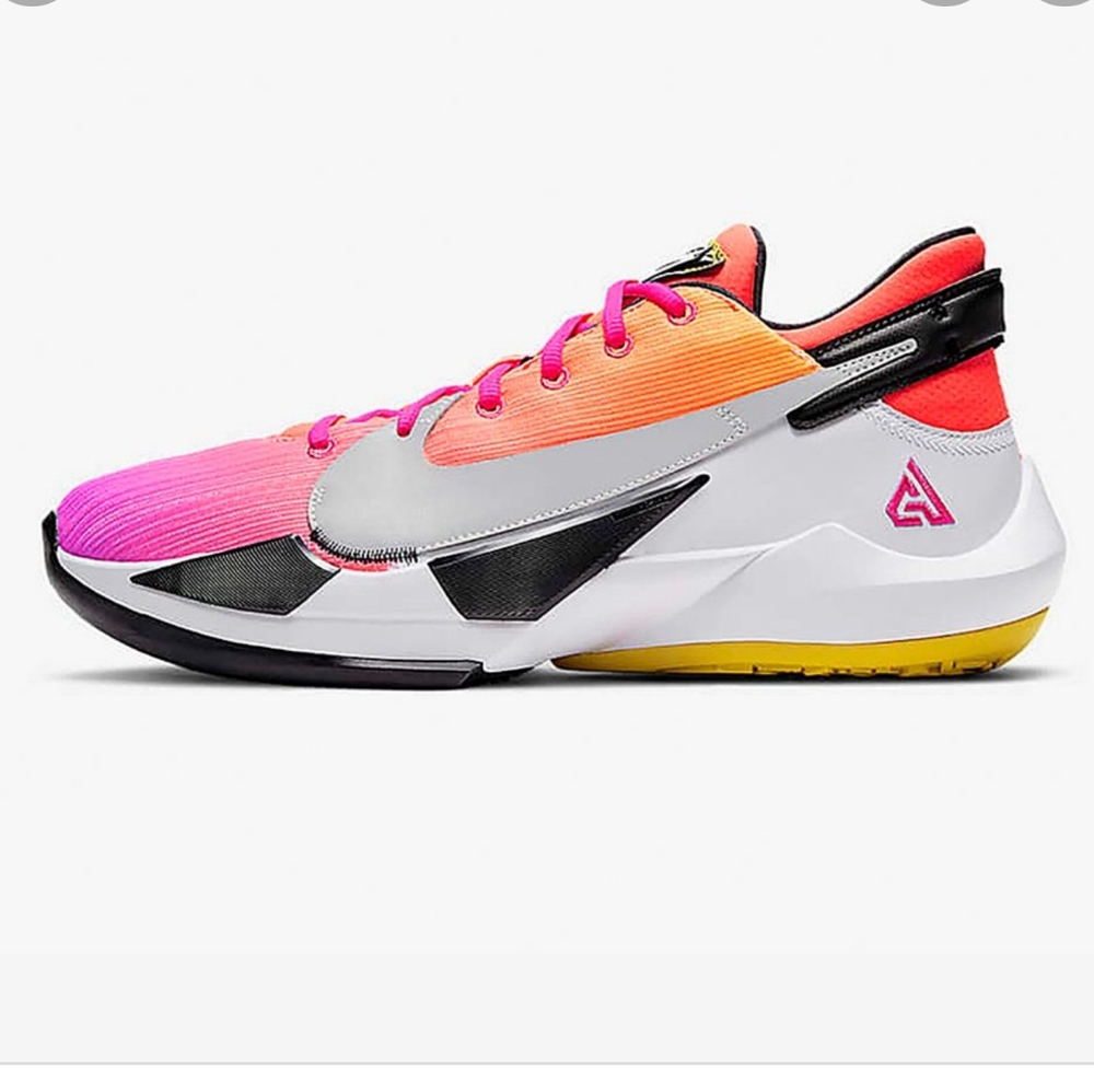 Nike Sneakers - Picture 13 of 17